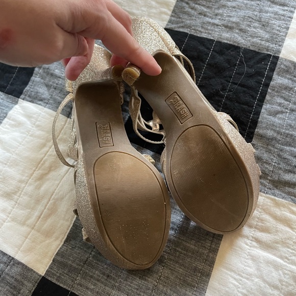 Brash Gold Formal Heels - Picture 6 of 6